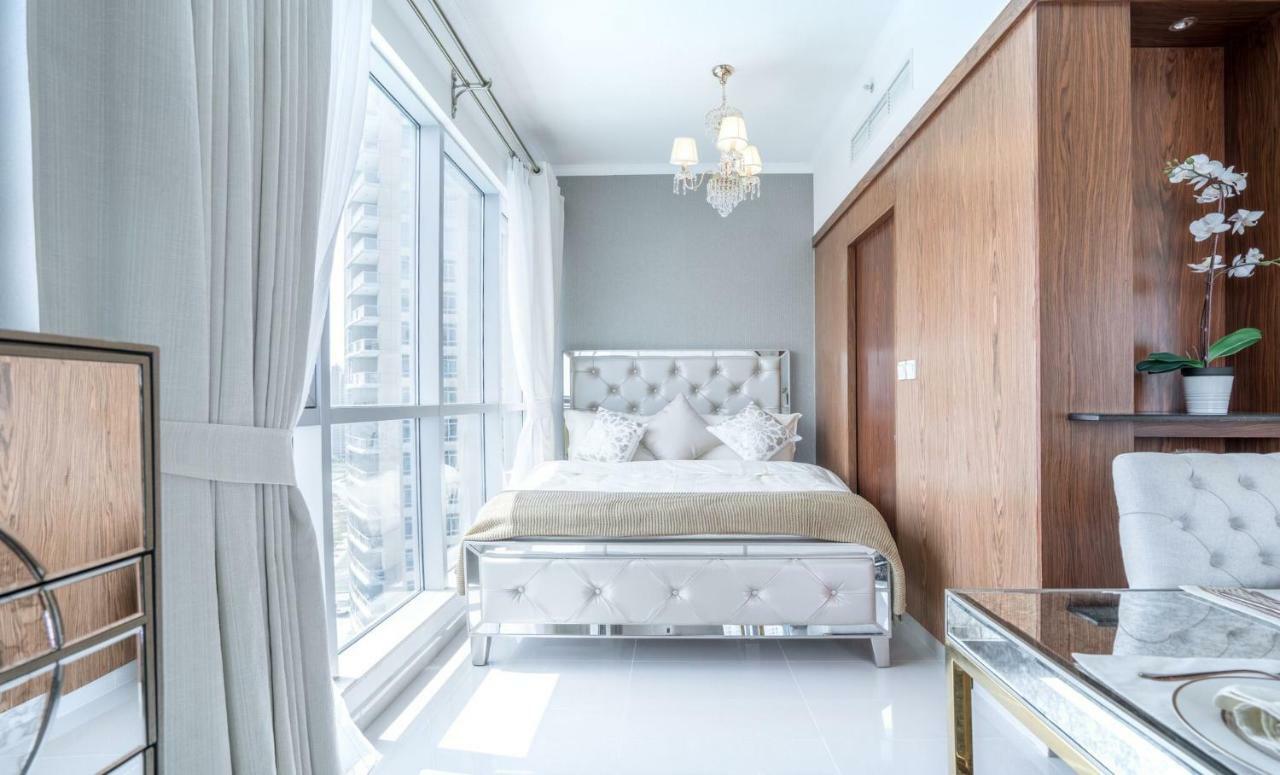 Elite Royal Apartment - Full Burj Khalifa & Fountain View - Opal - 2 Bedrooms Plus 1 Open Bedroom Without Partition Dubái Exterior foto